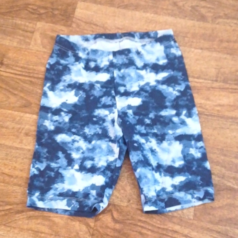 Old Navy longer/bike shorts size medium
